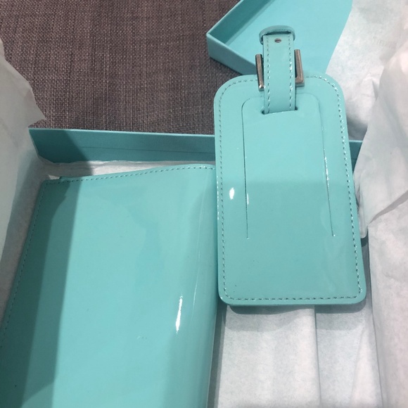 tiffany and co luggage set